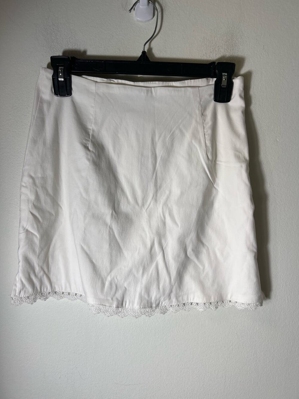 Fenity White Knee Length Skirt Size Small